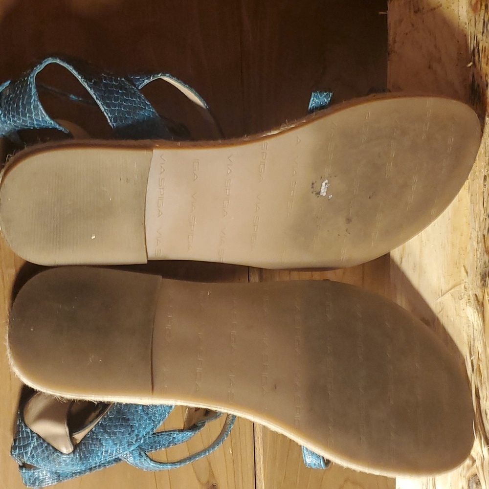 VIA SPIGA LEATHER SNAKE PRINT SANDALS - Picture 3 of 4